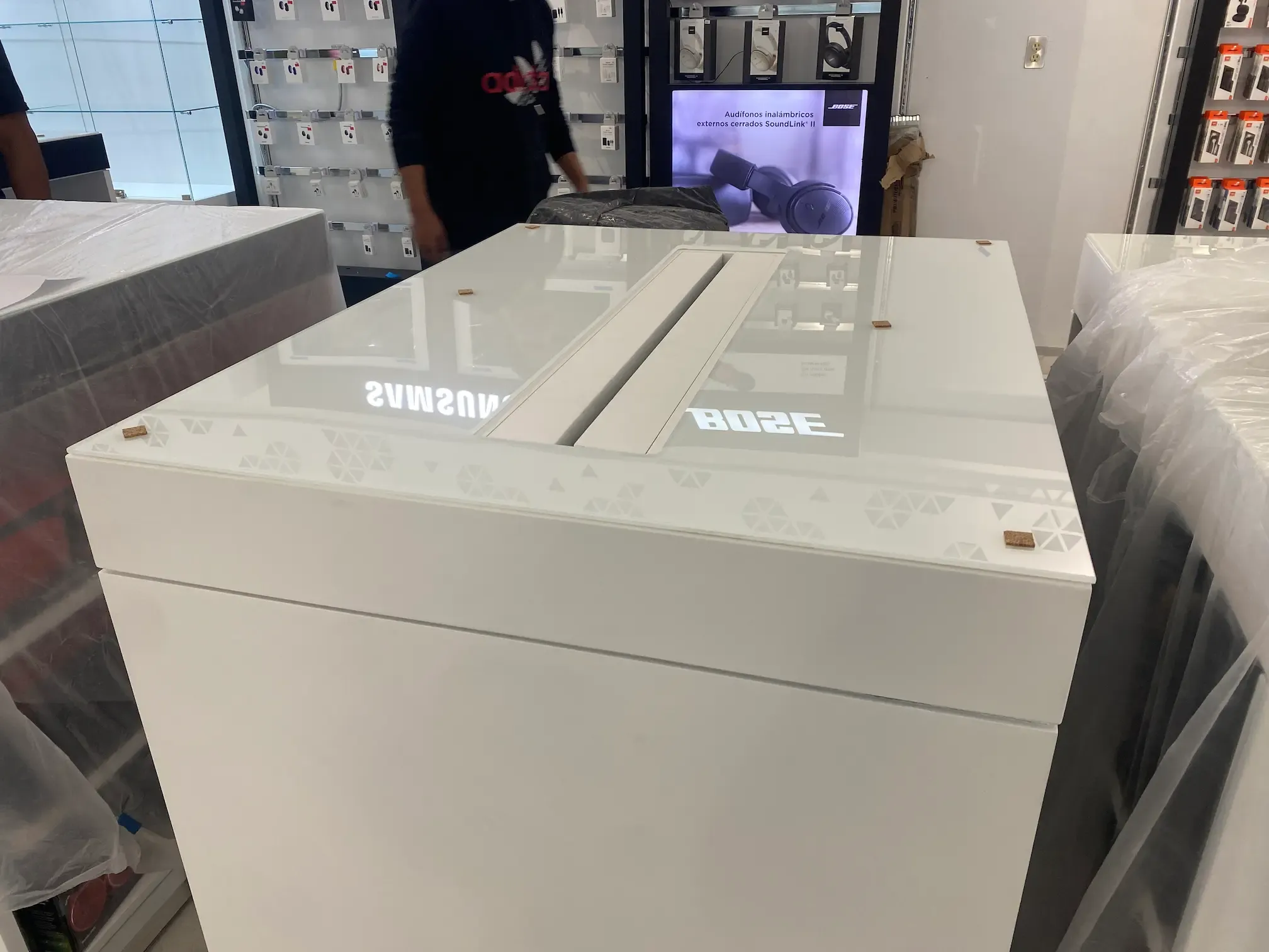 Muebles IECA Desarrollo Comercial